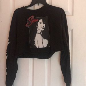 Long sleeve cropped tee